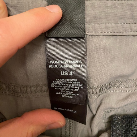 The North Face Roll Up Nylon Hiking Shorts grey Size 4 - Picture 5 of 13